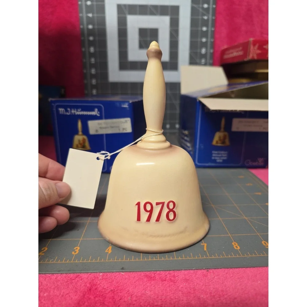 M.J. Hummel First Edition Bell Has Box Damage Goebel 1978 In Bas Relief New